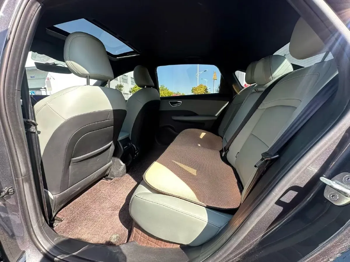 2025 Roewe D6 BEV,autocango,china used car exporter,china ev exporter,chinese used car exporter,chinese used ev exporter