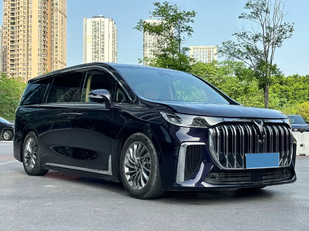 2024 Voyah Dream 1.5T 150HP L4 PHEV 43KWH,autocango,china used car exporter,china ev exporter,chinese used car exporter,chinese used ev exporter