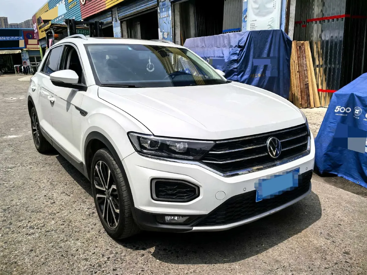 2022 Volkswagen T-Roc 1.4T 150HP L4 7DCT,autocango,china used car exporter,china ev exporter,chinese used car exporter,chinese used ev exporter