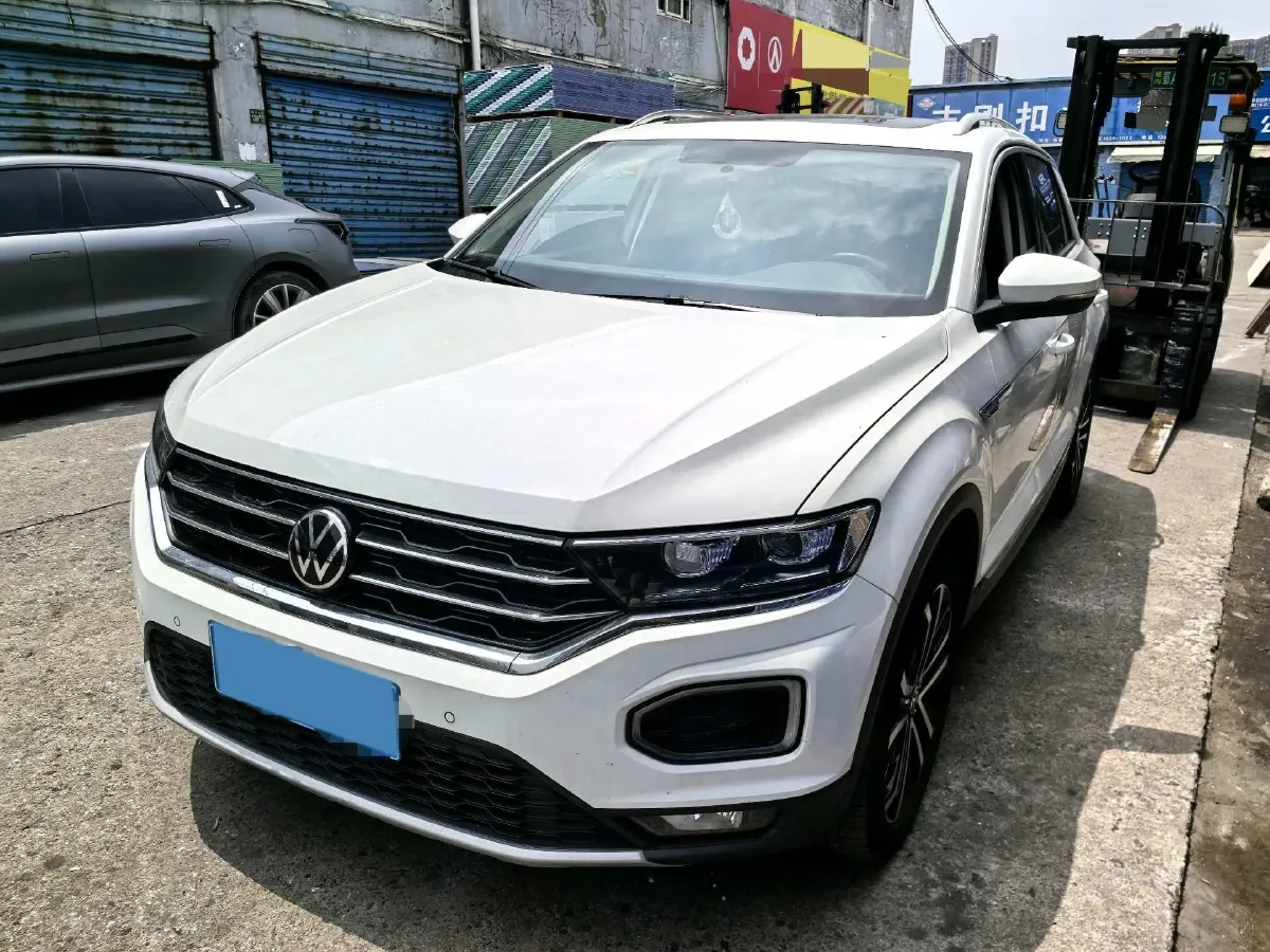 2022 Volkswagen T-Roc 1.4T 150HP L4 7DCT,autocango,china used car exporter,china ev exporter,chinese used car exporter,chinese used ev exporter