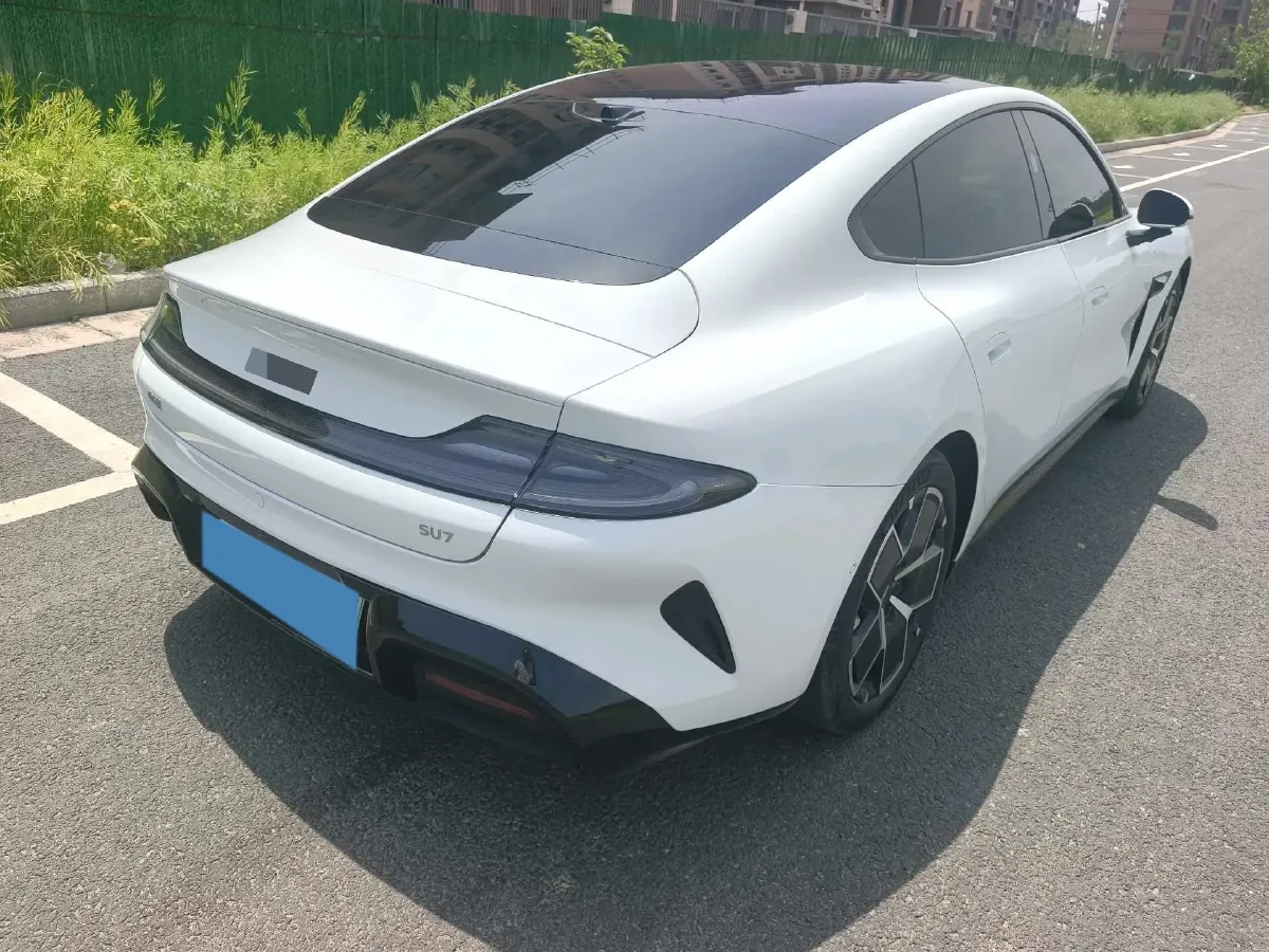 2024 MI SU7 BEV 73.6KWH,autocango,china used car exporter,china ev exporter,chinese used car exporter,chinese used ev exporter