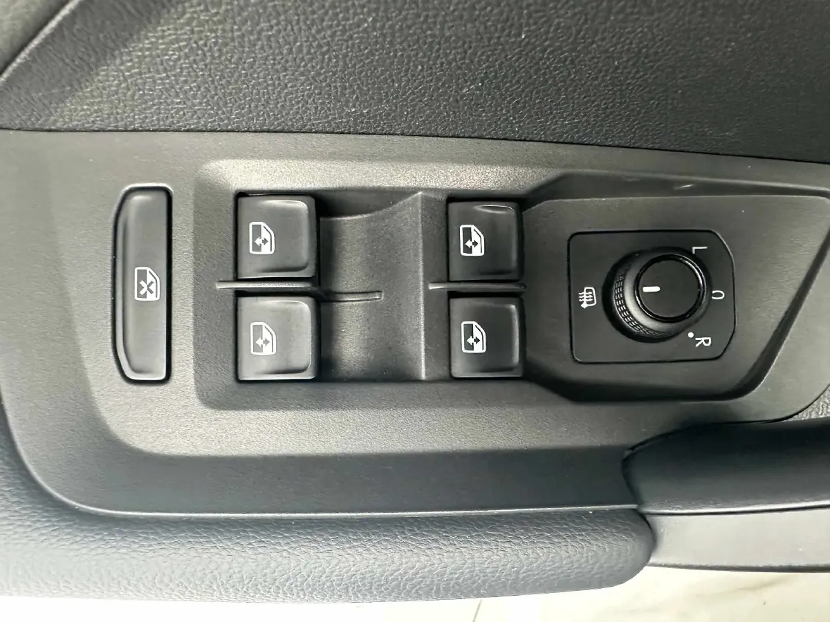 2022 Volkswagen Tharu 1.4T 150HP L4 7DCT,autocango,china used car exporter,china ev exporter,chinese used car exporter,chinese used ev exporter