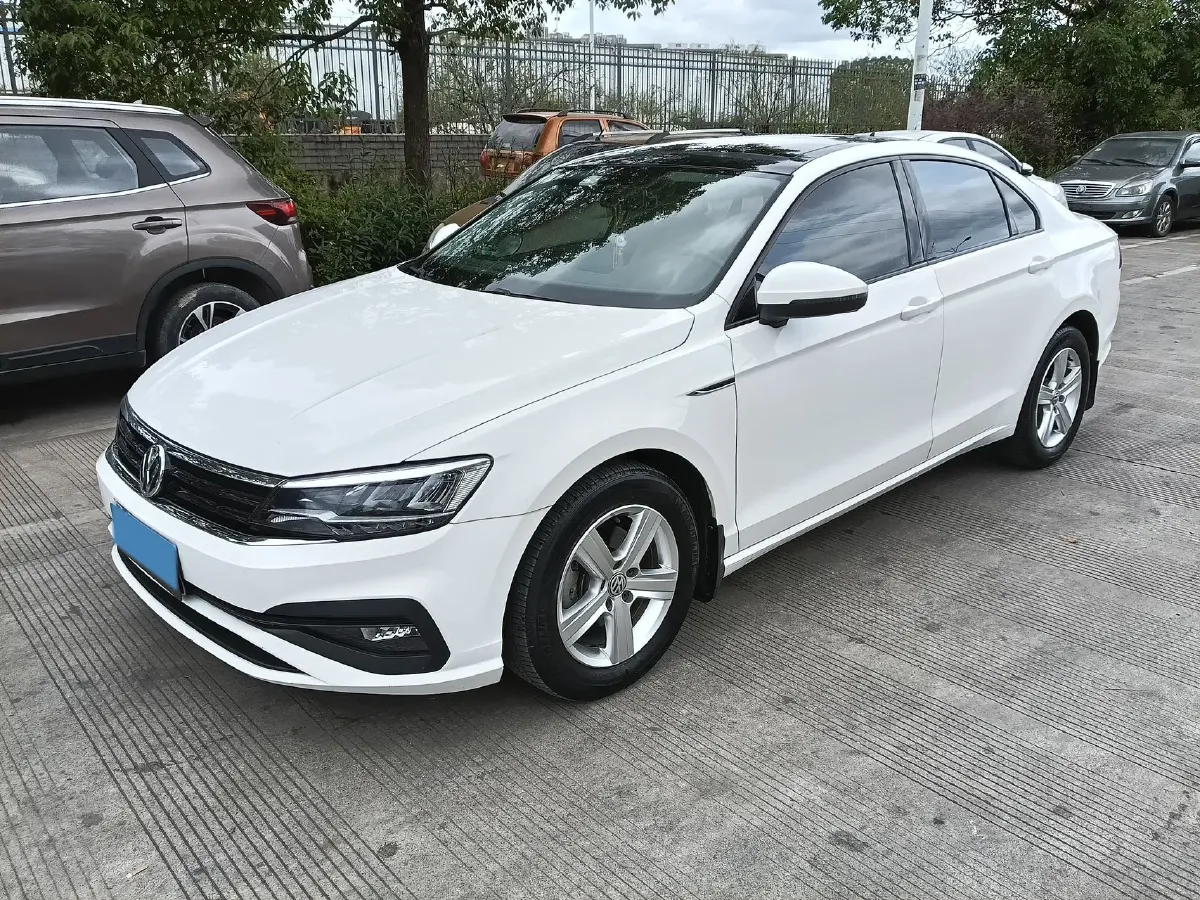 2019 Volkswagen T-Cross 1.4T 150HP L4 7DCT,autocango,china used car exporter,china ev exporter,chinese used car exporter,chinese used ev exporter