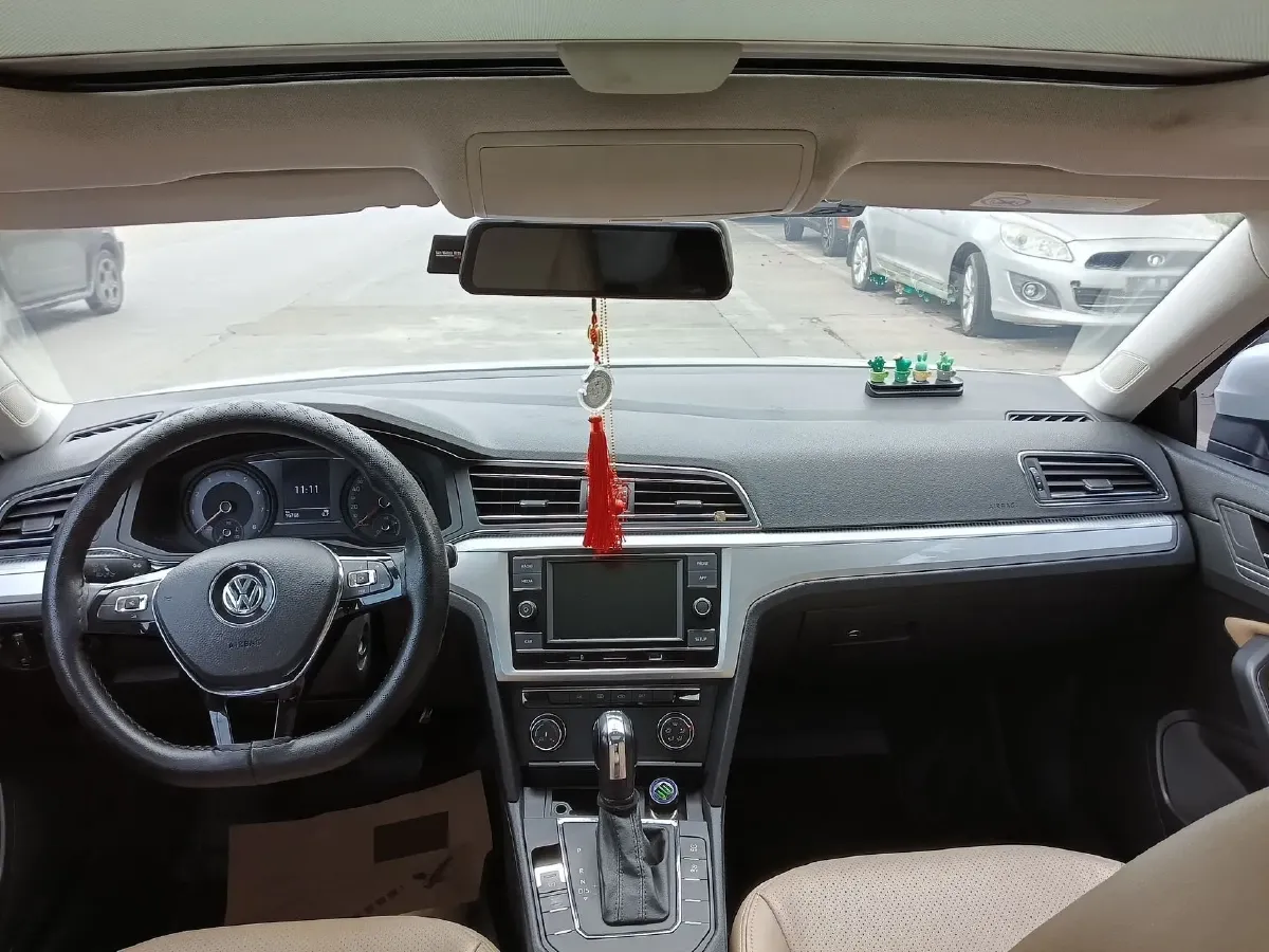 2019 Volkswagen T-Cross 1.4T 150HP L4 7DCT,autocango,china used car exporter,china ev exporter,chinese used car exporter,chinese used ev exporter