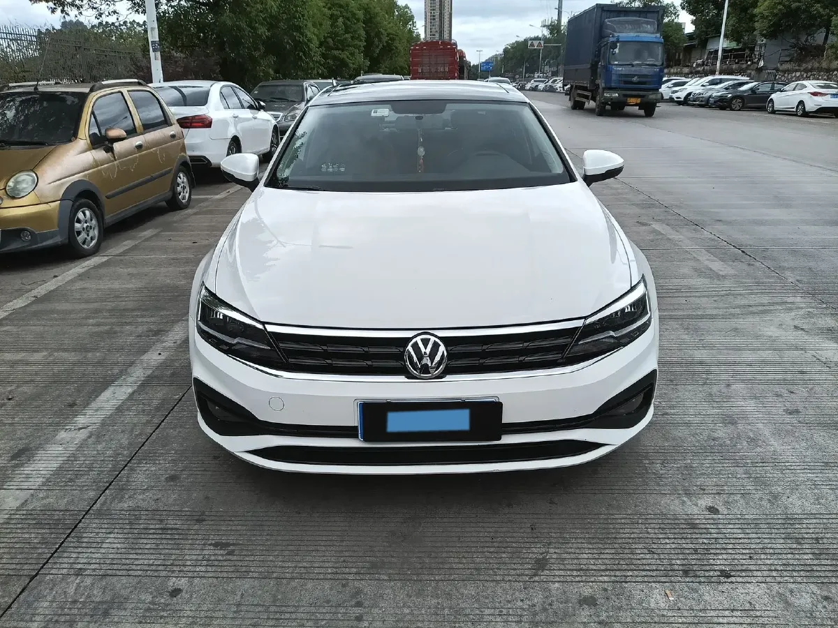 2019 Volkswagen T-Cross 1.4T 150HP L4 7DCT,autocango,china used car exporter,china ev exporter,chinese used car exporter,chinese used ev exporter