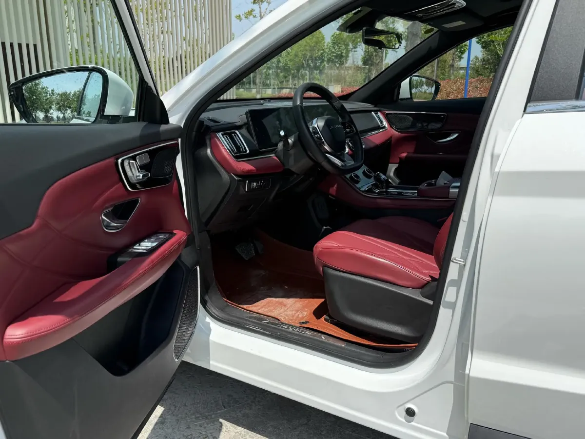 2025 Jetour X70 Plus 1.5T 156HP L4 6DCT,autocango,china used car exporter,china ev exporter,chinese used car exporter,chinese used ev exporter