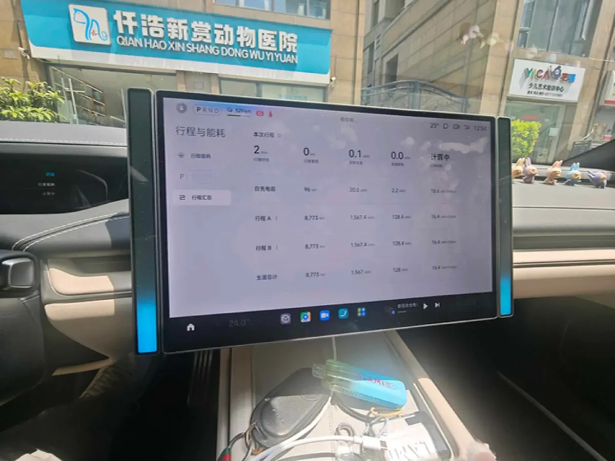 2024 MI SU7 BEV 101KWH,autocango,china used car exporter,china ev exporter,chinese used car exporter,chinese used ev exporter