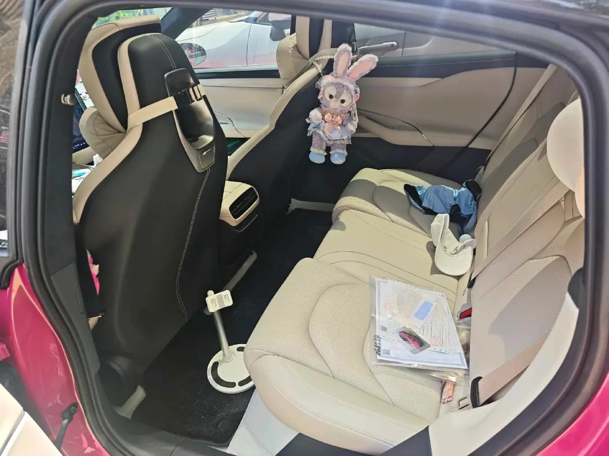 2024 MI SU7 BEV 101KWH,autocango,china used car exporter,china ev exporter,chinese used car exporter,chinese used ev exporter