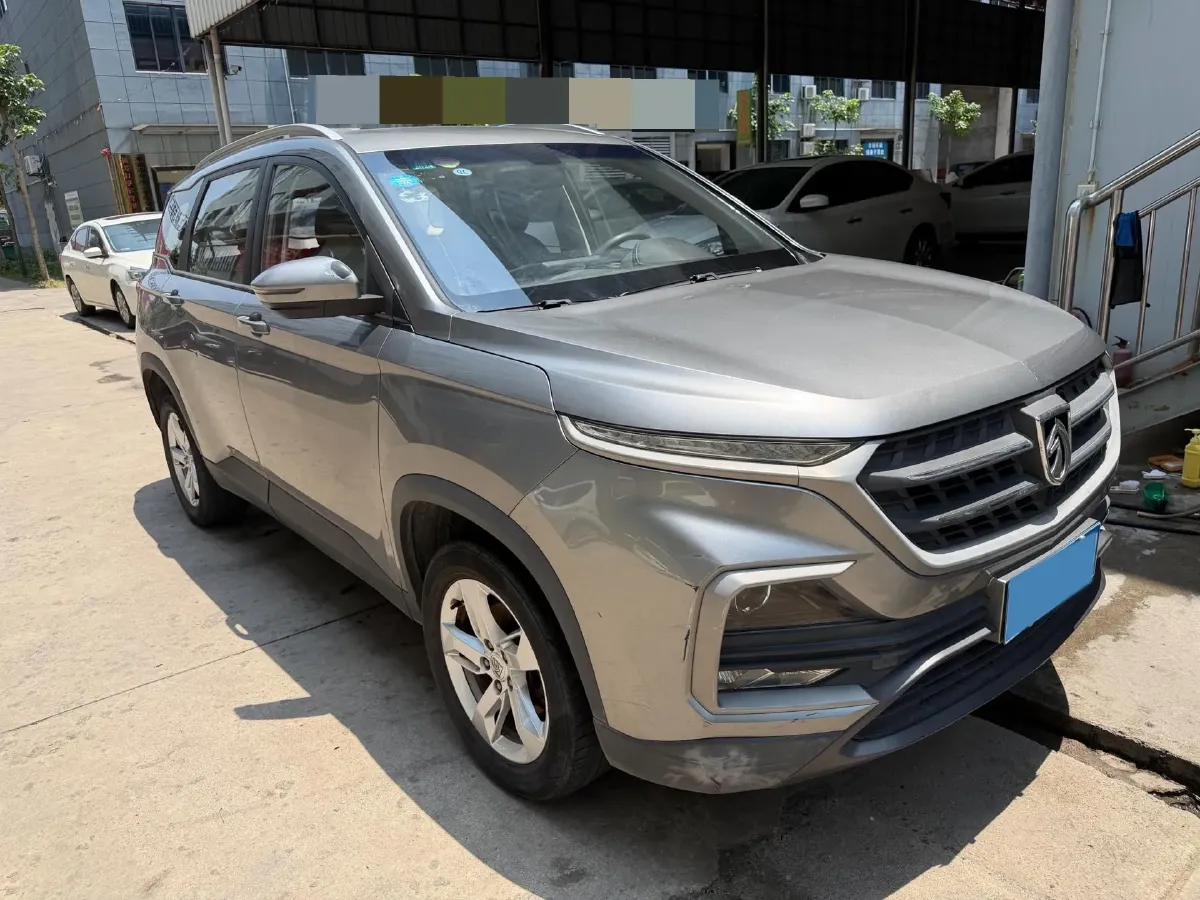 2018 BaoJun 530 1.5T 150HP L4 6MT,autocango,china used car exporter,china ev exporter,chinese used car exporter,chinese used ev exporter