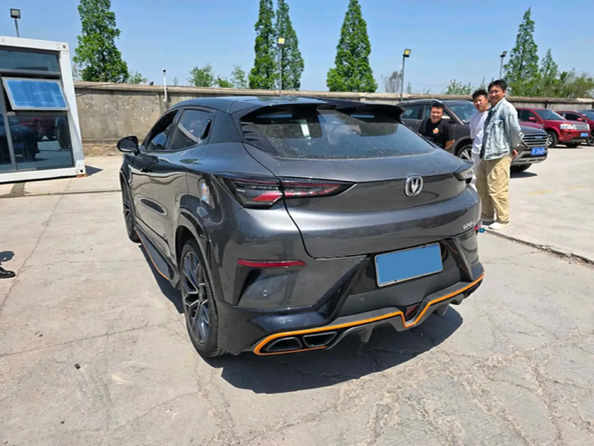 2022 ChangAn UNI-T 1.5T 188HP L4 7DCT,autocango,china used car exporter,china ev exporter,chinese used car exporter,chinese used ev exporter