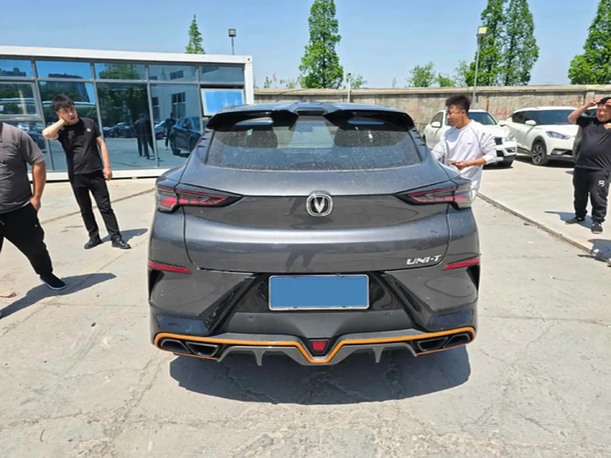 2022 ChangAn UNI-T 1.5T 188HP L4 7DCT,autocango,china used car exporter,china ev exporter,chinese used car exporter,chinese used ev exporter