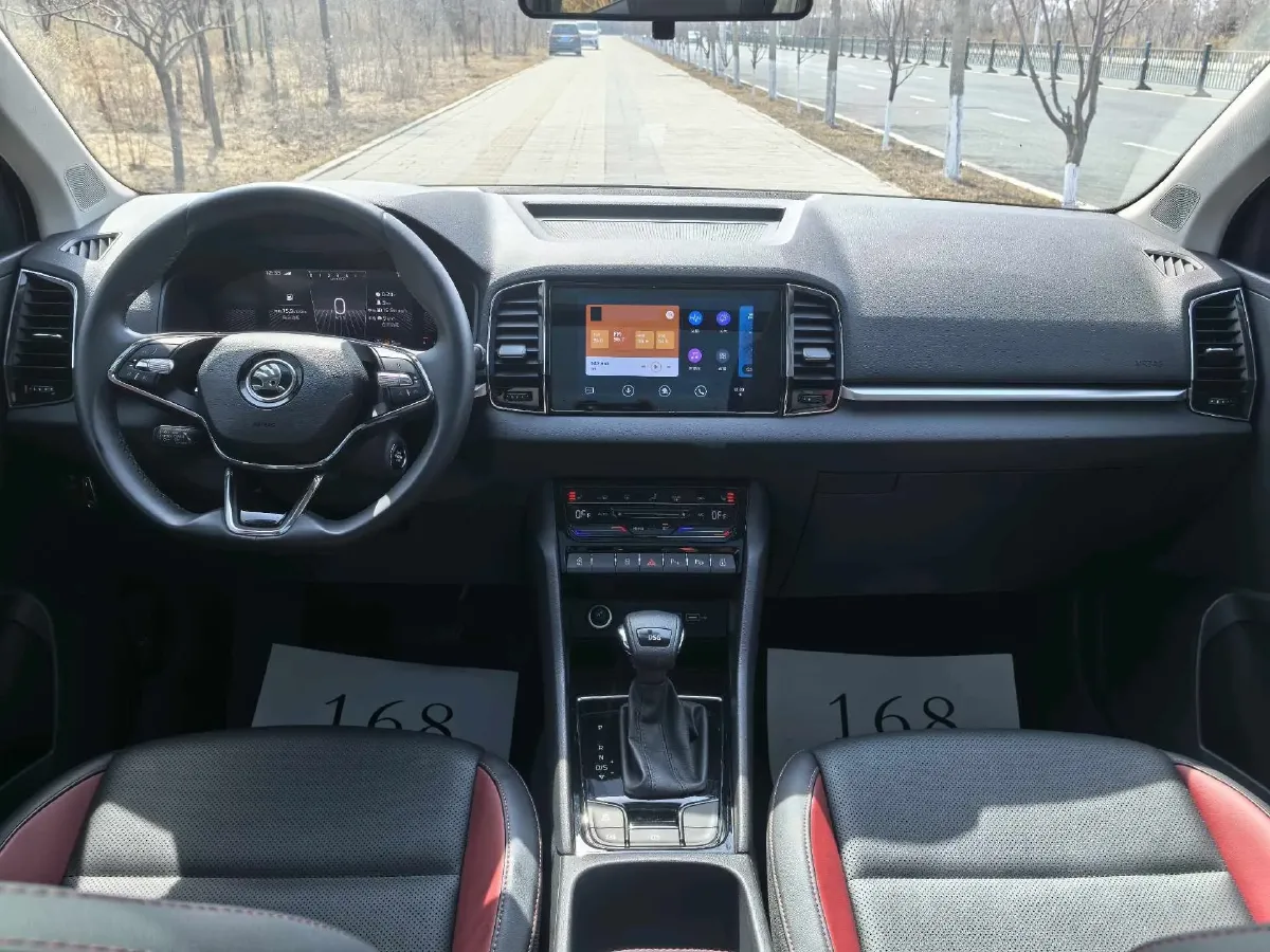 2022 Skoda Karoq 1.4T 150HP L4 7DCT,autocango,china used car exporter,china ev exporter,chinese used car exporter,chinese used ev exporter