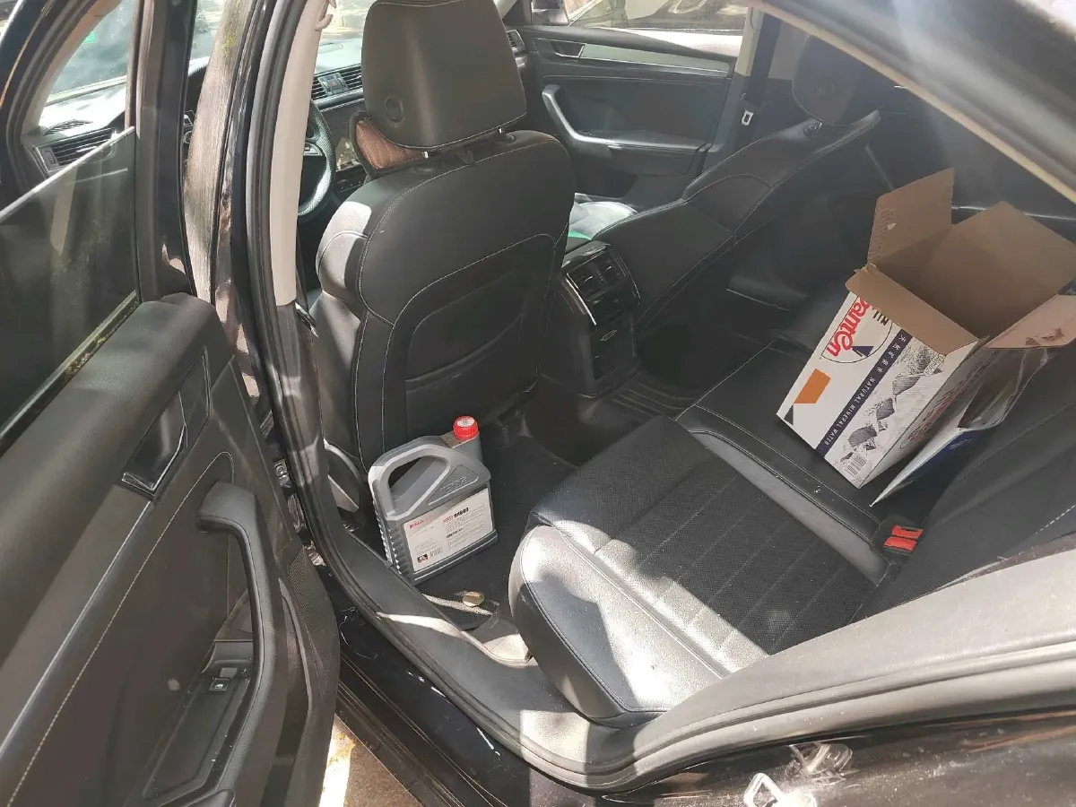 2019 Skoda Superb 1.4T 150HP L4 7DCT,autocango,china used car exporter,china ev exporter,chinese used car exporter,chinese used ev exporter