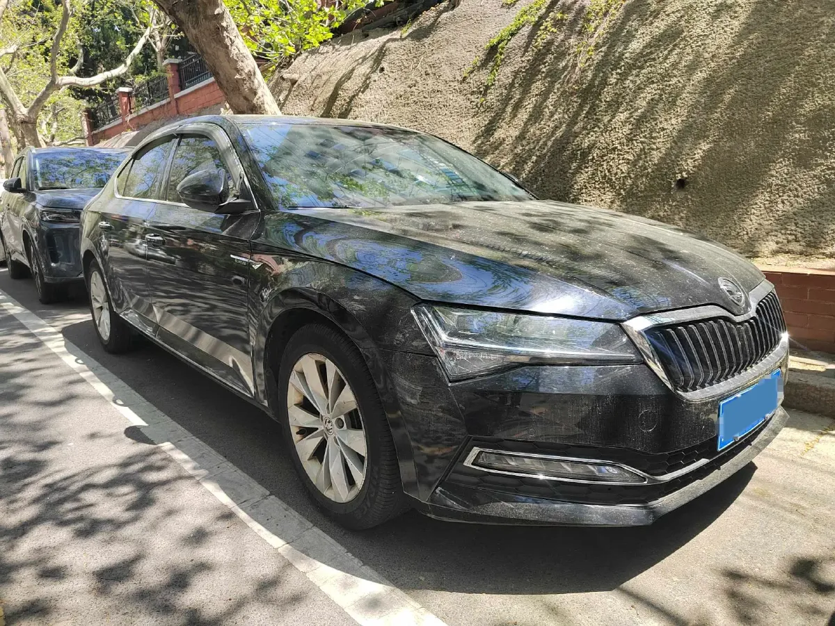 2019 Skoda Superb 1.4T 150HP L4 7DCT,autocango,china used car exporter,china ev exporter,chinese used car exporter,chinese used ev exporter