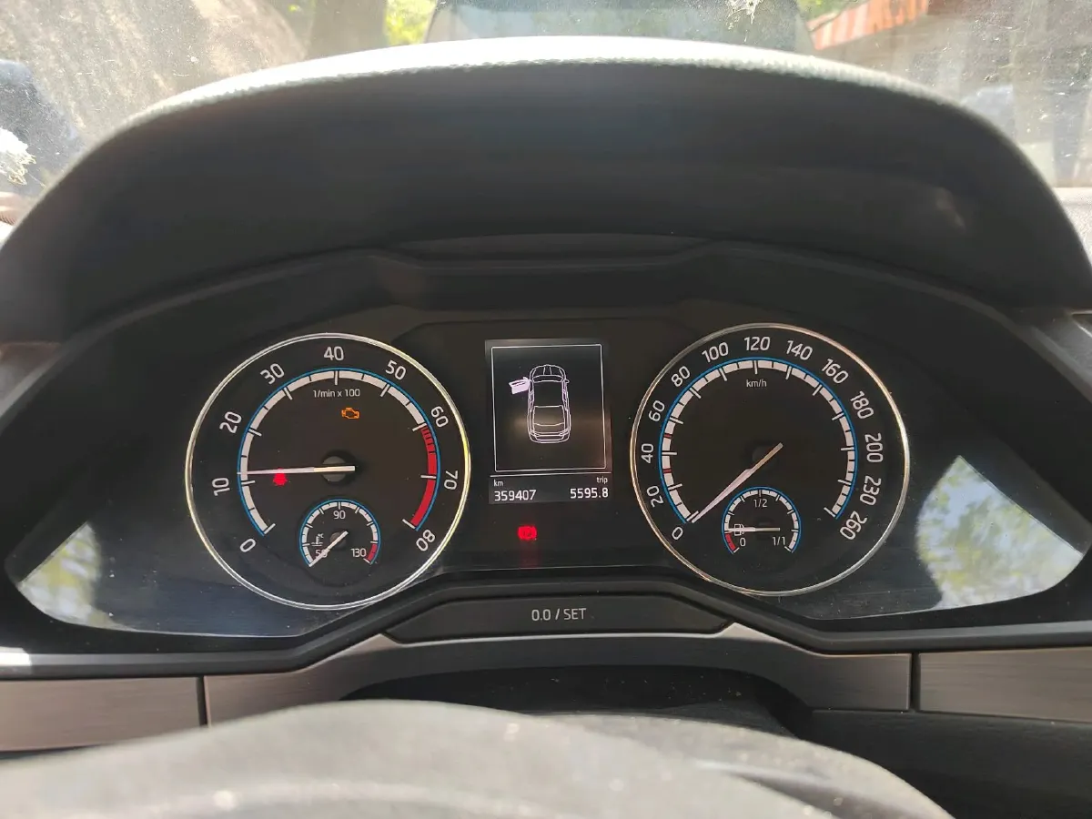 2019 Skoda Superb 1.4T 150HP L4 7DCT,autocango,china used car exporter,china ev exporter,chinese used car exporter,chinese used ev exporter