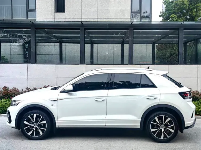 2023 Volkswagen T-Roc 1.5T 160HP L4 7DCT,autocango,china used car exporter,china ev exporter,chinese used car exporter,chinese used ev exporter