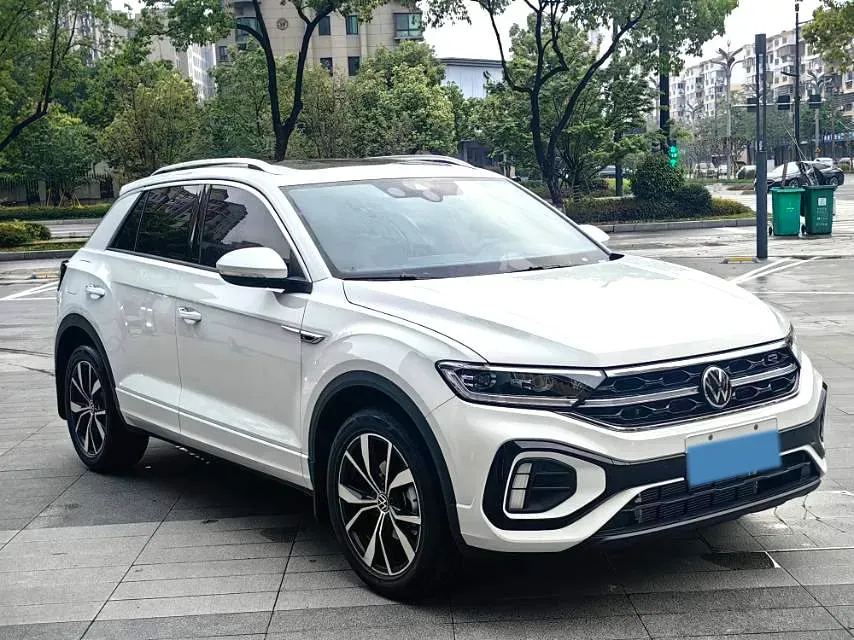 2023 Volkswagen T-Roc 1.5T 160HP L4 7DCT,autocango,china used car exporter,china ev exporter,chinese used car exporter,chinese used ev exporter