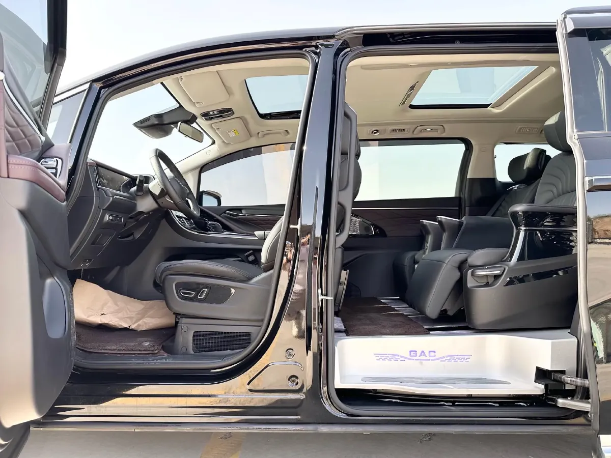 2024 GAC Trumpchi M8 2.0T 252HP L4 8AT,autocango,china used car exporter,china ev exporter,chinese used car exporter,chinese used ev exporter