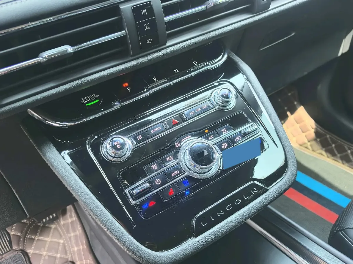 2022 Lincoln Corsair 2.0T 245HP L4 8AT,autocango,china used car exporter,china ev exporter,chinese used car exporter,chinese used ev exporter