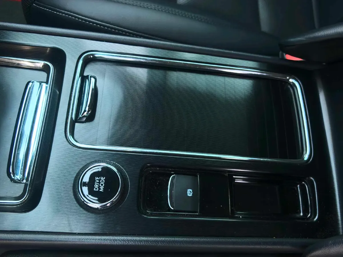 2022 Lincoln Corsair 2.0T 245HP L4 8AT,autocango,china used car exporter,china ev exporter,chinese used car exporter,chinese used ev exporter