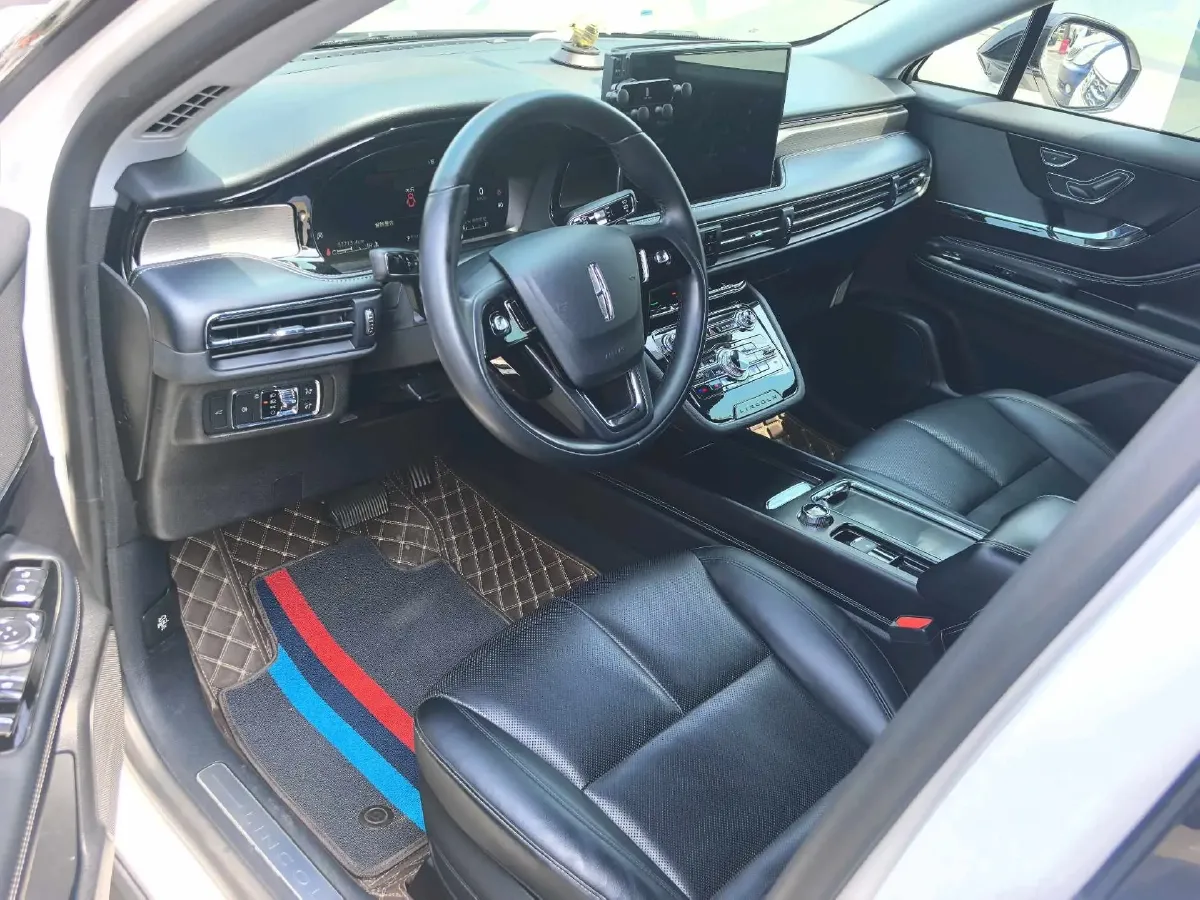 2022 Lincoln Corsair 2.0T 245HP L4 8AT,autocango,china used car exporter,china ev exporter,chinese used car exporter,chinese used ev exporter