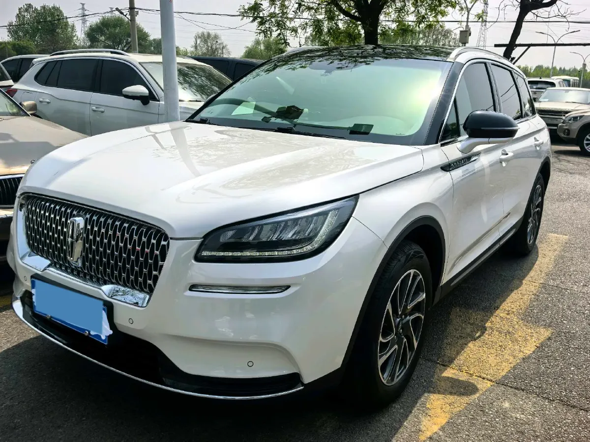 2022 Lincoln Corsair 2.0T 245HP L4 8AT,autocango,china used car exporter,china ev exporter,chinese used car exporter,chinese used ev exporter