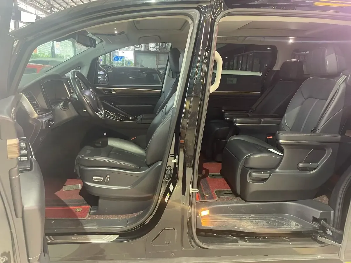 2021 GAC Trumpchi M8 2.0T 252HP L4 8AT,autocango,china used car exporter,china ev exporter,chinese used car exporter,chinese used ev exporter