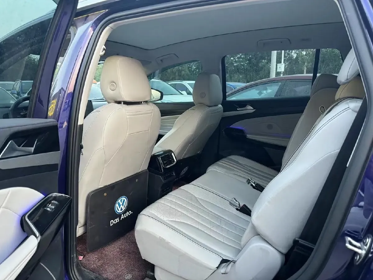 2021 Volkswagen ID.6 Crozz BEV 84.8KWH,autocango,china used car exporter,china ev exporter,chinese used car exporter,chinese used ev exporter