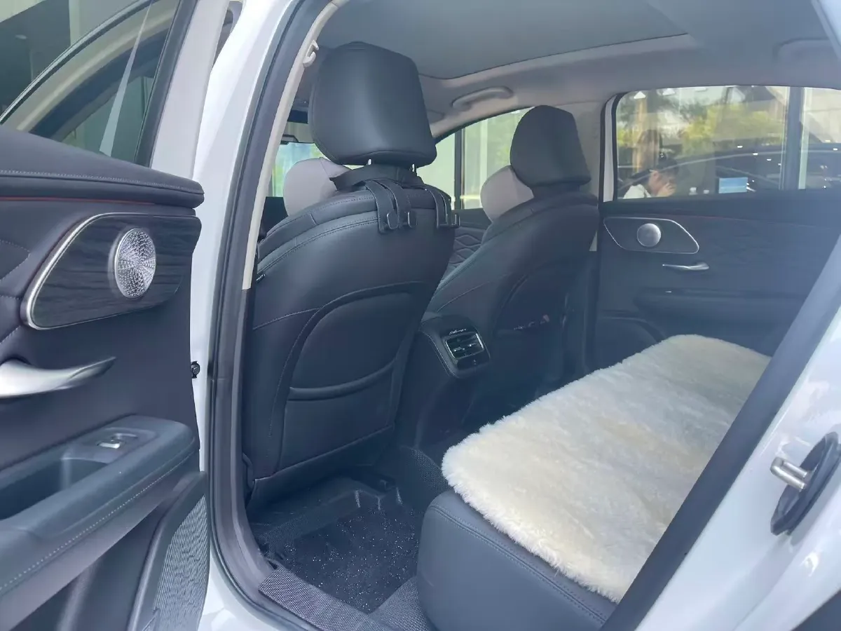 2025 Chery Arrizo 8 Pro 1.6T 197HP L4 7DCT,autocango,china used car exporter,china ev exporter,chinese used car exporter,chinese used ev exporter