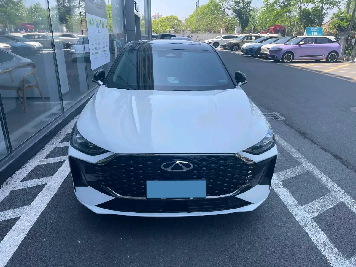 2025 Chery Arrizo 8 Pro 1.6T 197HP L4 7DCT,autocango,china used car exporter,china ev exporter,chinese used car exporter,chinese used ev exporter