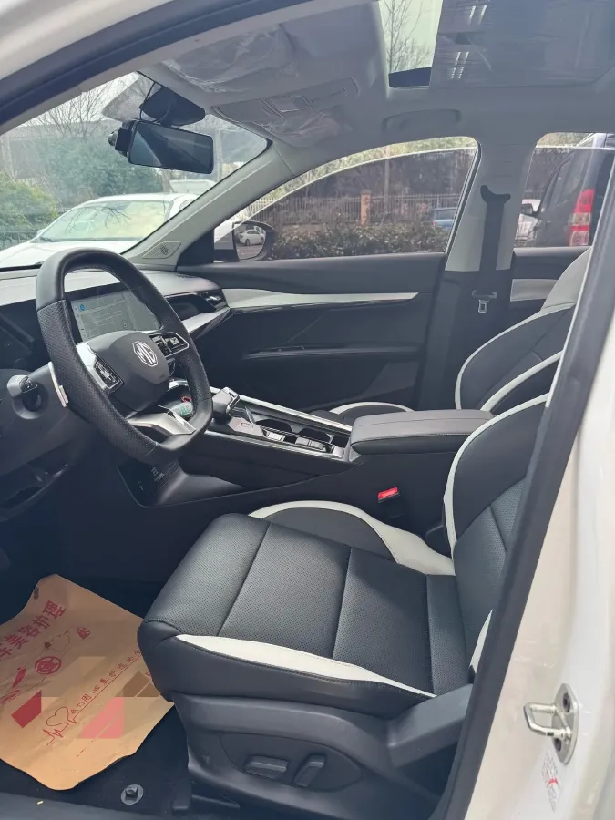 2022 MG 5 Scorpio 1.5T 181HP L4 7DCT,autocango,china used car exporter,china ev exporter,chinese used car exporter,chinese used ev exporter