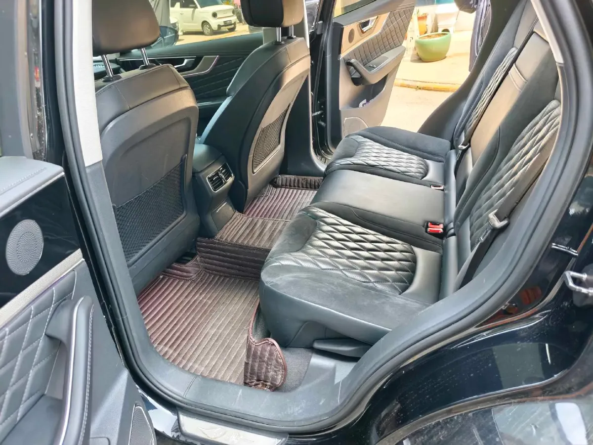 2019 HongQi HS5 2.0T 224HP L4 6AT,autocango,china used car exporter,china ev exporter,chinese used car exporter,chinese used ev exporter