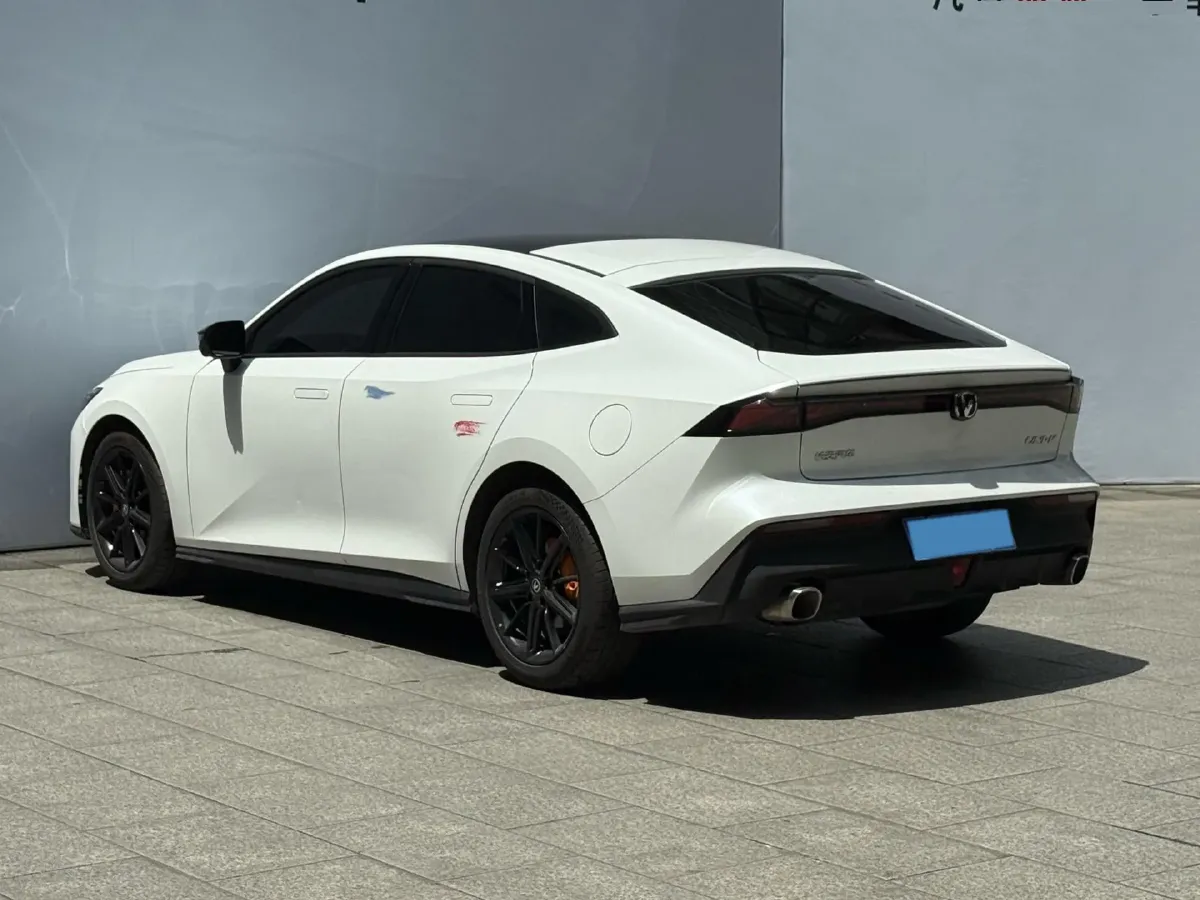 2022 ChangAn UNI-V 1.5T 188HP L4 7DCT,autocango,china used car exporter,china ev exporter,chinese used car exporter,chinese used ev exporter