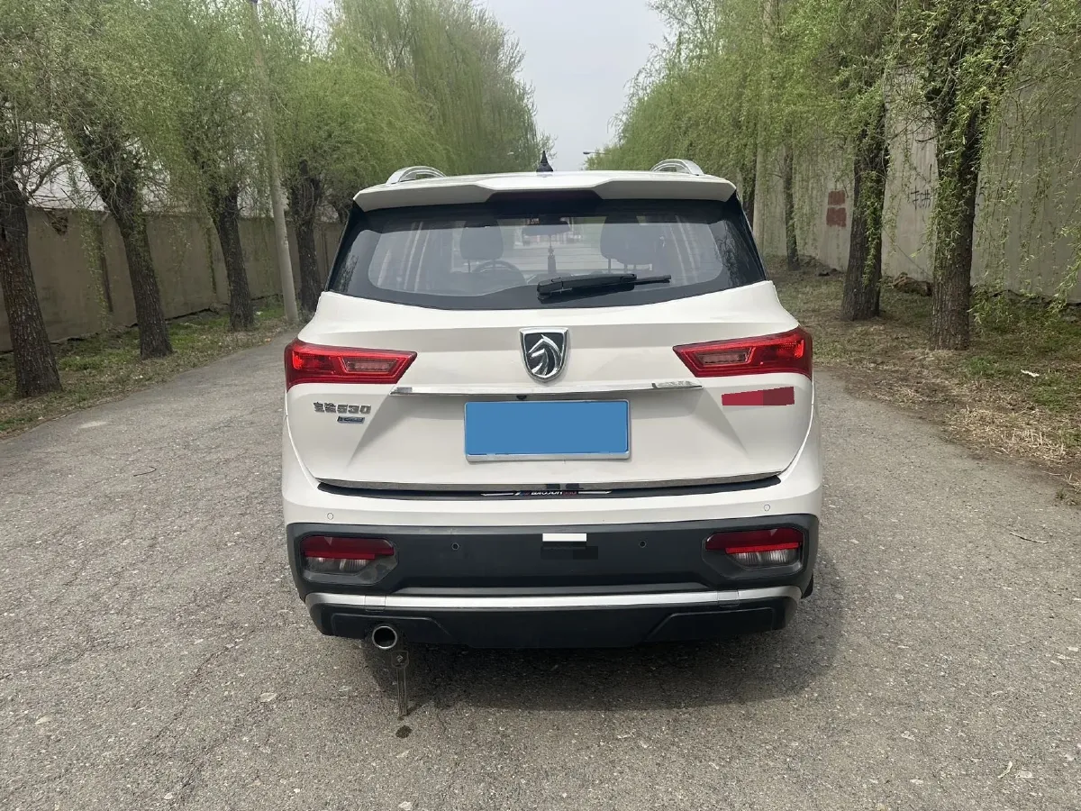2020 BaoJun 530 1.5T 147HP L4 6MT,autocango,china used car exporter,china ev exporter,chinese used car exporter,chinese used ev exporter