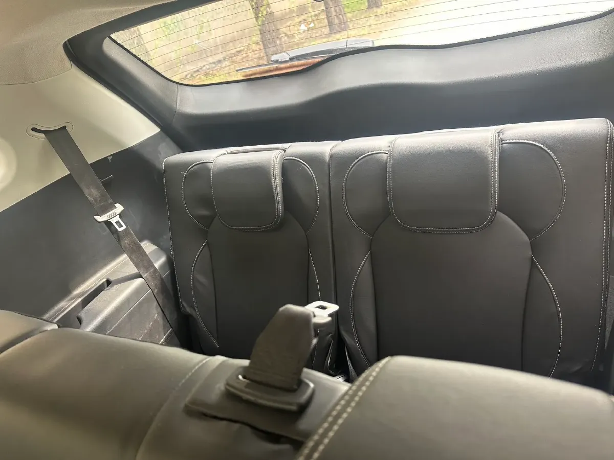 2020 BaoJun 530 1.5T 147HP L4 6MT,autocango,china used car exporter,china ev exporter,chinese used car exporter,chinese used ev exporter