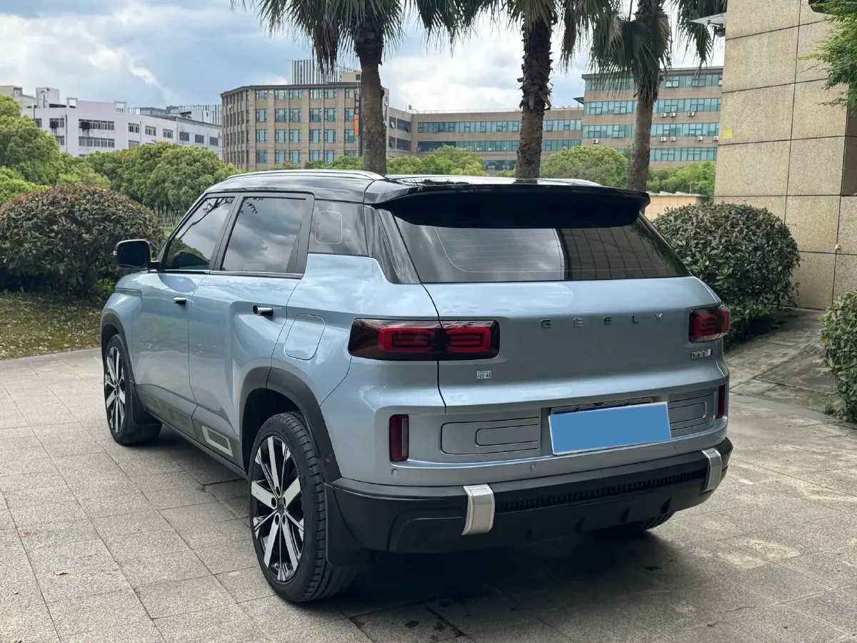 2023 Geely ICON 1.5T 181HP L4 7DCT,autocango,china used car exporter,china ev exporter,chinese used car exporter,chinese used ev exporter
