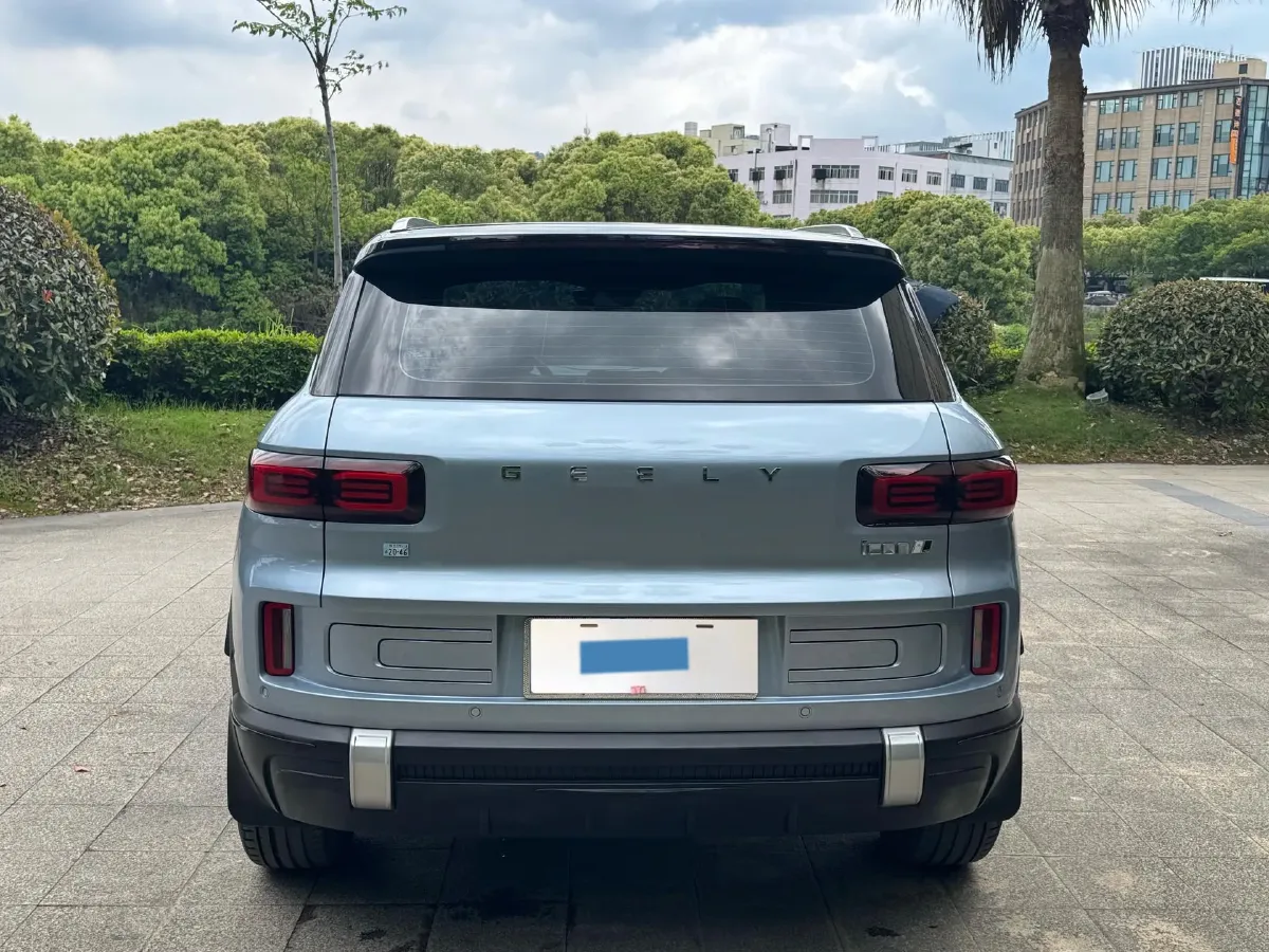 2023 Geely ICON 1.5T 181HP L4 7DCT,autocango,china used car exporter,china ev exporter,chinese used car exporter,chinese used ev exporter