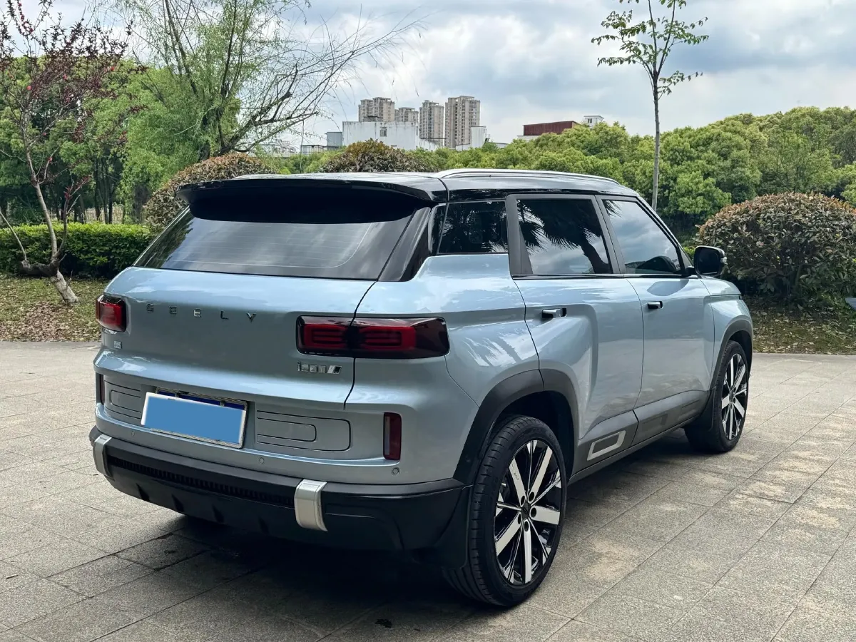 2023 Geely ICON 1.5T 181HP L4 7DCT,autocango,china used car exporter,china ev exporter,chinese used car exporter,chinese used ev exporter