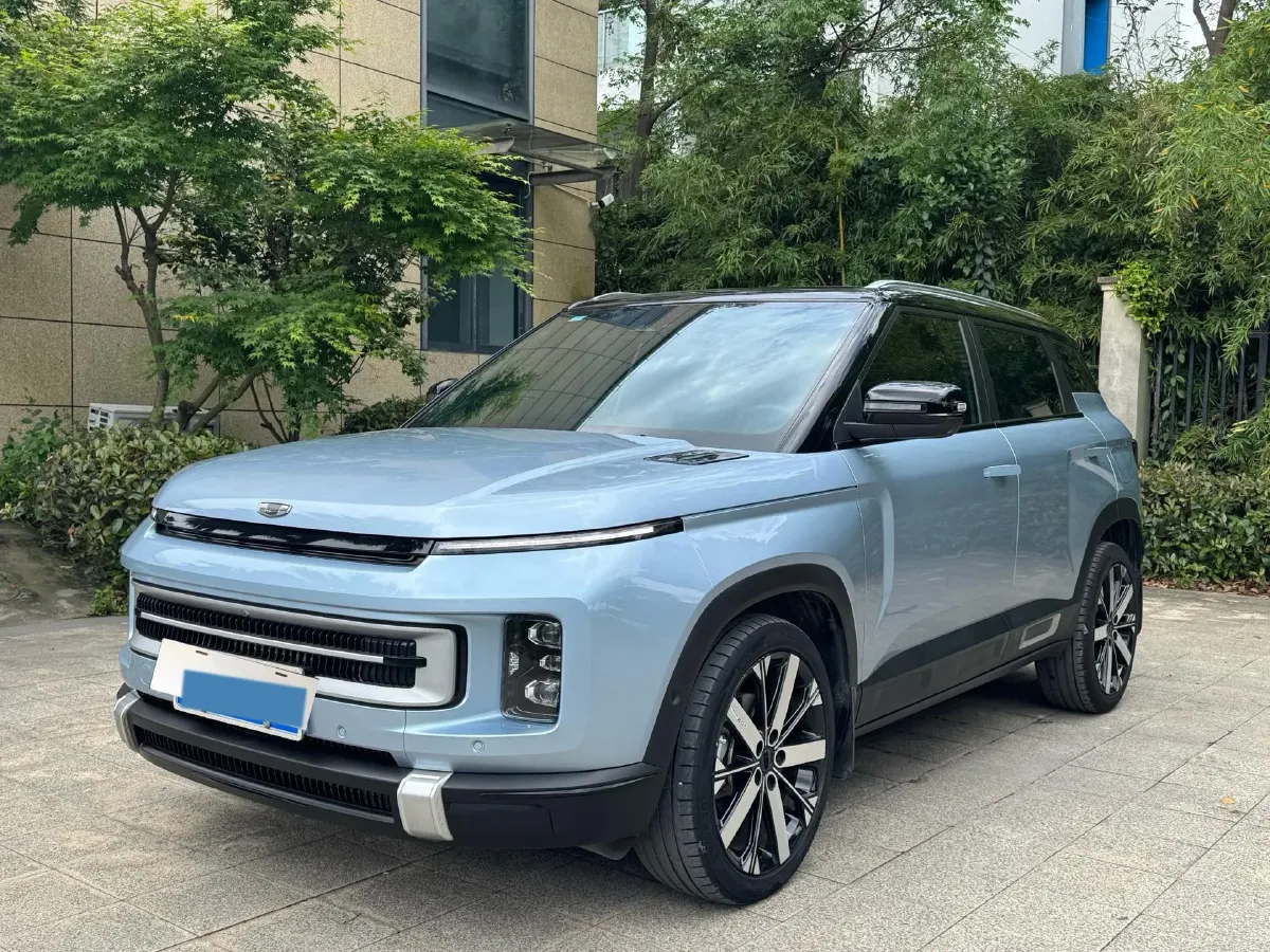 2023 Geely ICON 1.5T 181HP L4 7DCT,autocango,china used car exporter,china ev exporter,chinese used car exporter,chinese used ev exporter