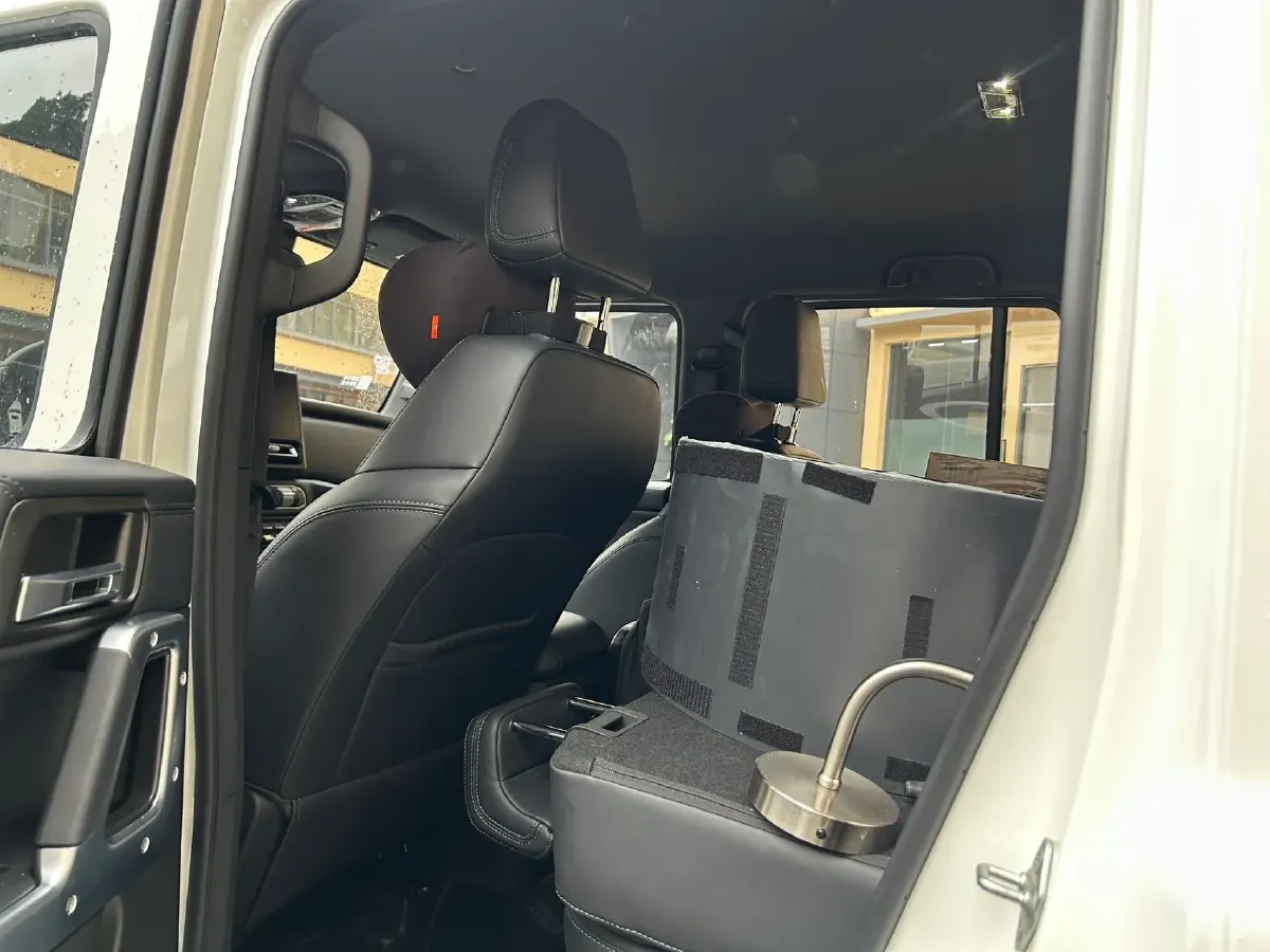 2024 212 212 T01 2.0T 252HP L4 8AT,autocango,china used car exporter,china ev exporter,chinese used car exporter,chinese used ev exporter