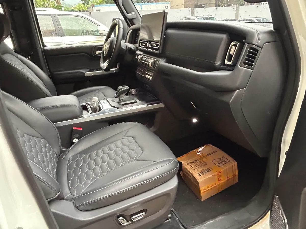 2024 212 212 T01 2.0T 252HP L4 8AT,autocango,china used car exporter,china ev exporter,chinese used car exporter,chinese used ev exporter