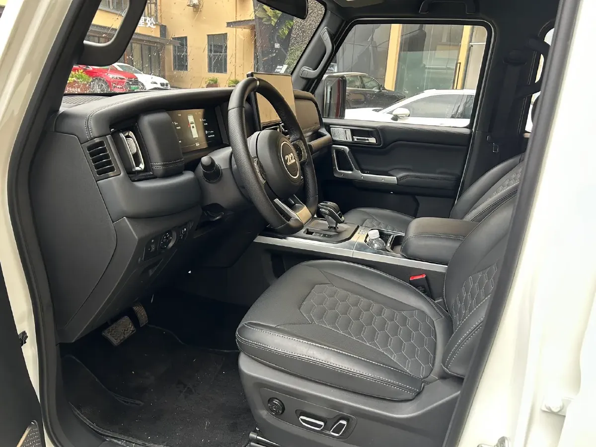 2024 212 212 T01 2.0T 252HP L4 8AT,autocango,china used car exporter,china ev exporter,chinese used car exporter,chinese used ev exporter