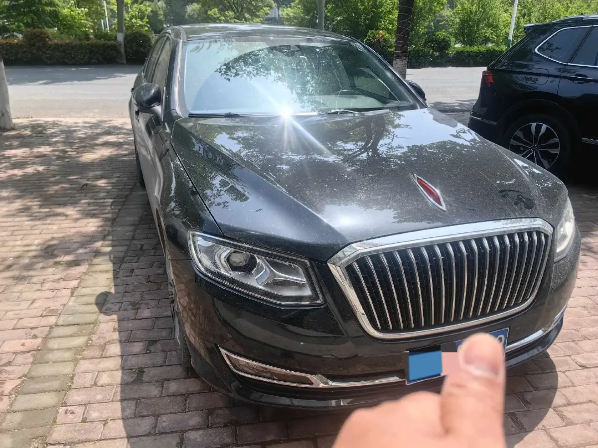 2018 HongQi H7 2.0T 204HP L4 6AT,autocango,china used car exporter,china ev exporter,chinese used car exporter,chinese used ev exporter