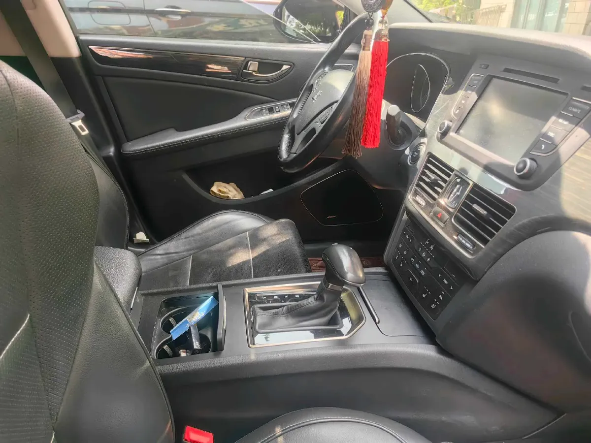 2018 HongQi H7 2.0T 204HP L4 6AT,autocango,china used car exporter,china ev exporter,chinese used car exporter,chinese used ev exporter