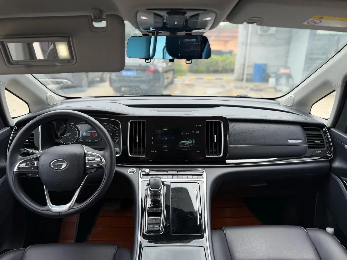 2021 GAC Trumpchi M8 2.0T 252HP L4 8AT,autocango,china used car exporter,china ev exporter,chinese used car exporter,chinese used ev exporter