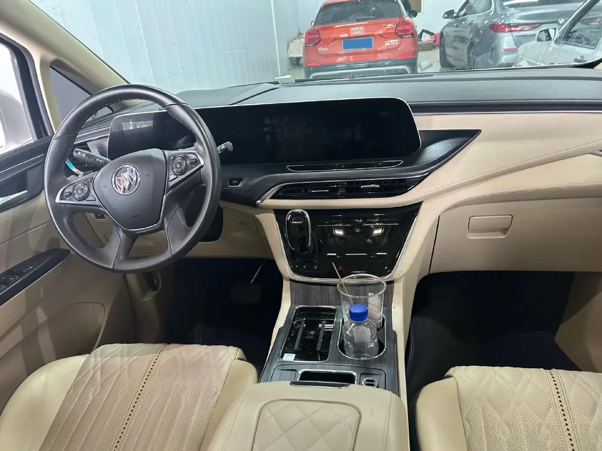 2022 Buick GL8 2.0T 237HP L4 9AT,autocango,china used car exporter,china ev exporter,chinese used car exporter,chinese used ev exporter