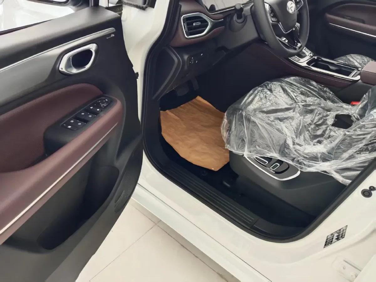 2023 GAC Trumpchi M6 1.5T 177HP L4 7DCT,autocango,china used car exporter,china ev exporter,chinese used car exporter,chinese used ev exporter