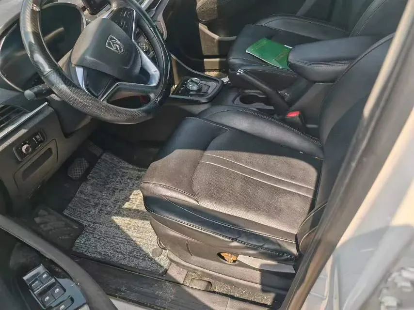 2019 BaoJun 360 1.5L 105HP L4 6MT,autocango,china used car exporter,china ev exporter,chinese used car exporter,chinese used ev exporter