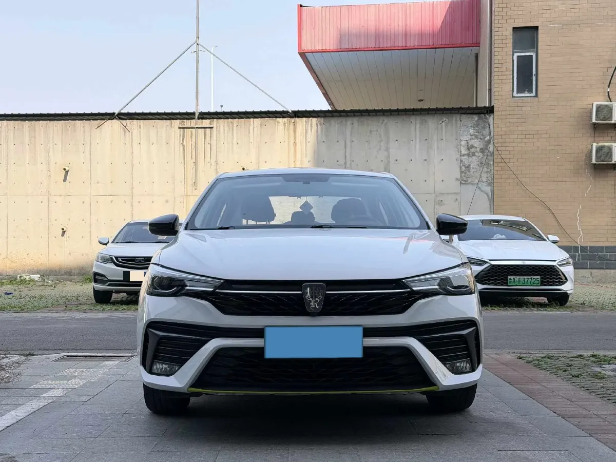 2021 Roewe i5 1.5L 120HP L4 5MT,autocango,china used car exporter,china ev exporter,chinese used car exporter,chinese used ev exporter