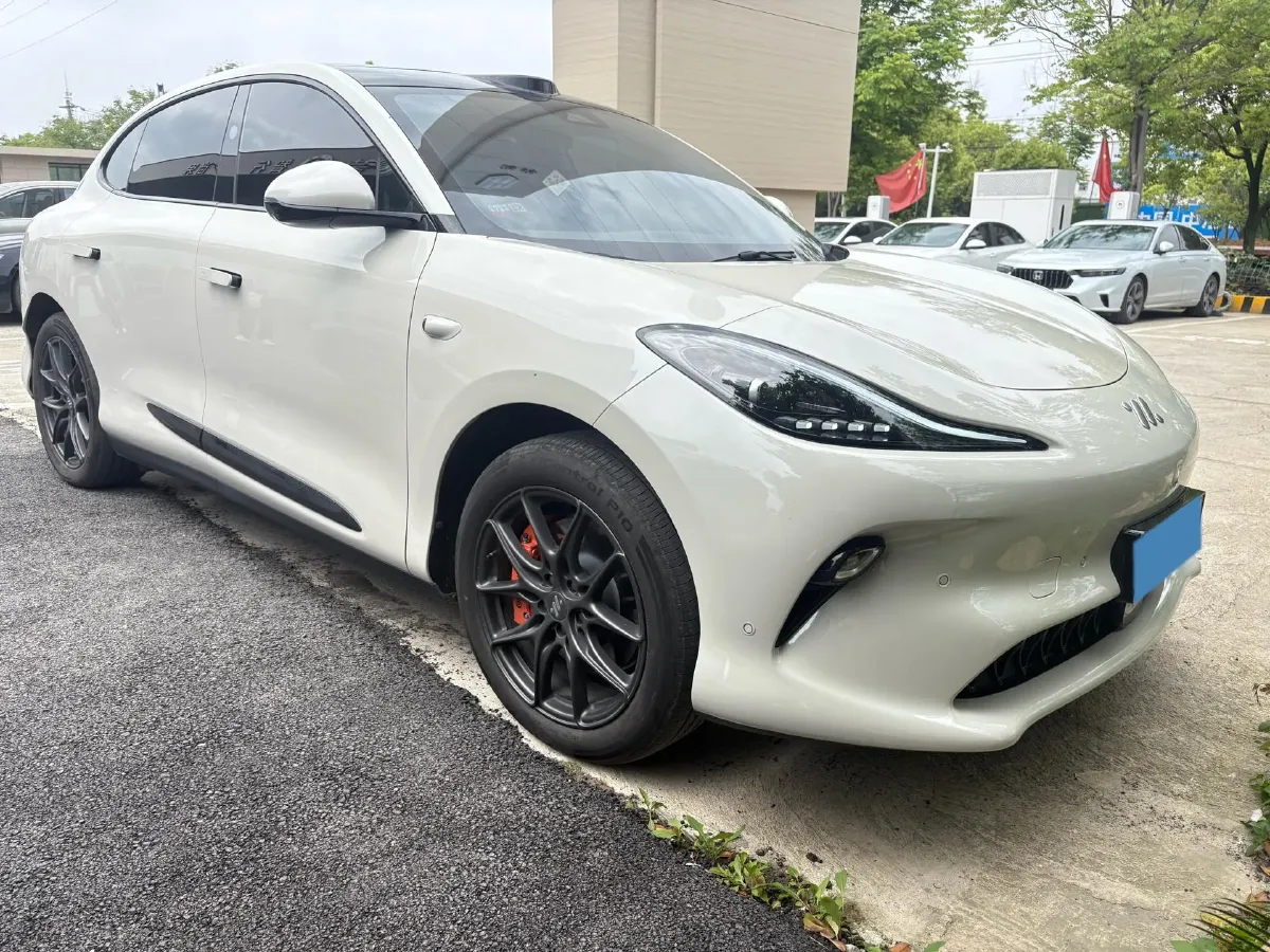 2025 IM LS6 BEV 75KWH,autocango,china used car exporter,china ev exporter,chinese used car exporter,chinese used ev exporter